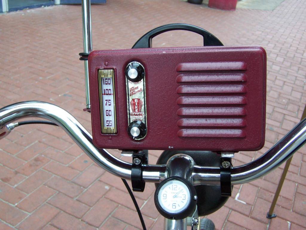 «IRONÍAS DE UN CASCO» PARA BIKERADIO MAGAZINE No. 11