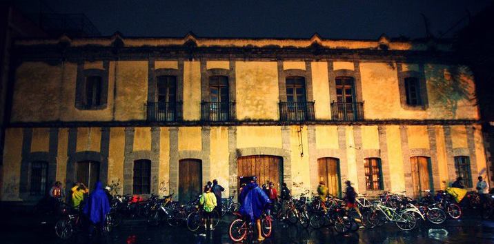CIERRA CASA BICITEKA