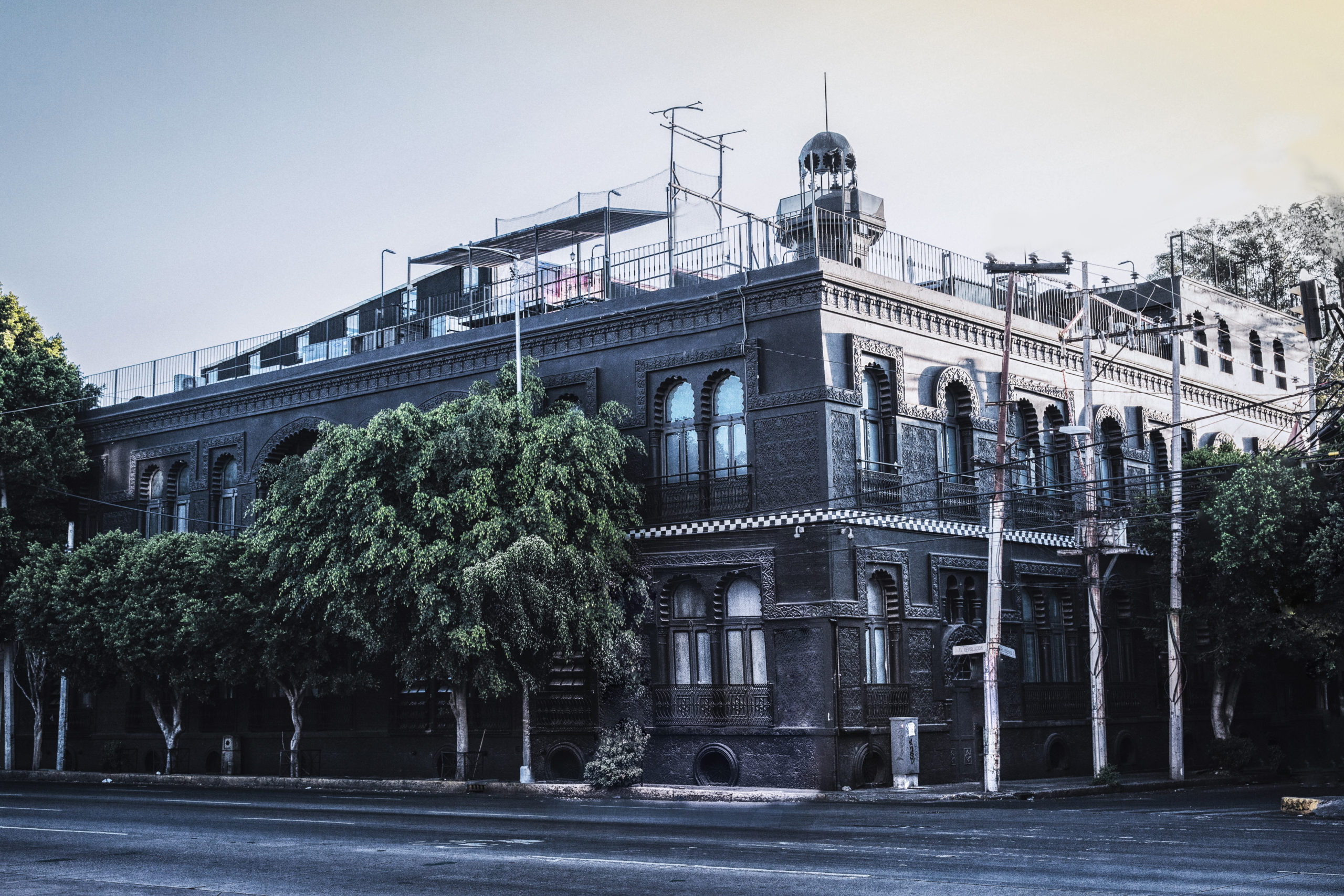 ¡House of Vans tiene un skate bowl en la azotea! … clases de BMX, cine y más (fotos)